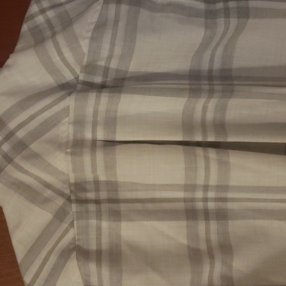 Vineyard vines plaid buttondown size large - Picture 5 of 5